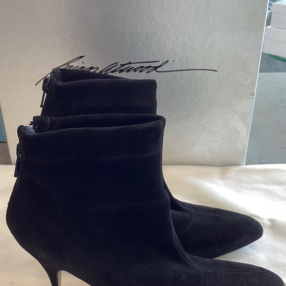 Brian Atwood Booties with Stiletto heel and Zipper in Back in Black Suede size 8 - Picture 3 of 6